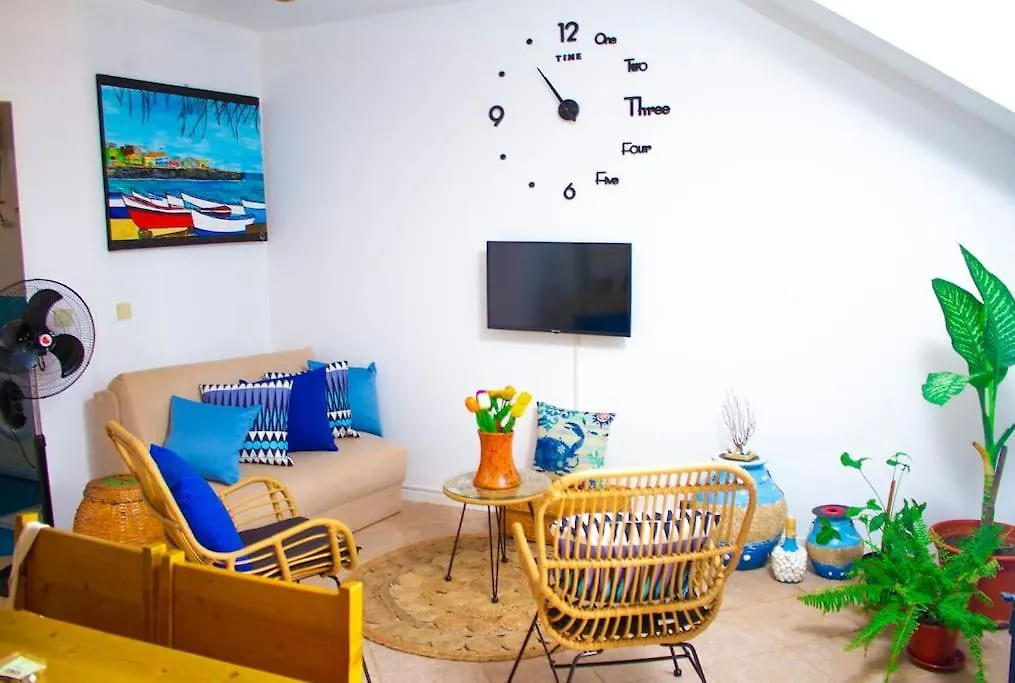 Relaxing Blue Flat Near Beach! Calheta Apartamento